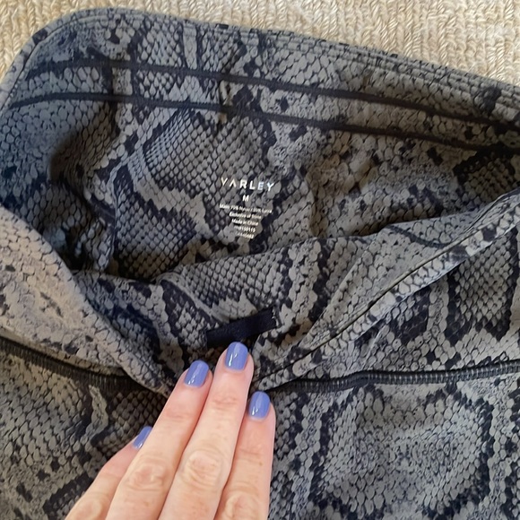 Yarley yoga pants - Picture 3 of 4